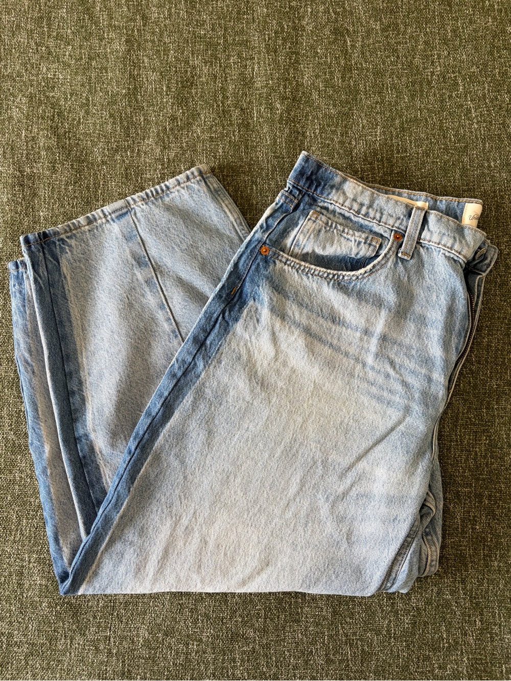 Universal Thread Light Blue High-Rise Women's Jeans